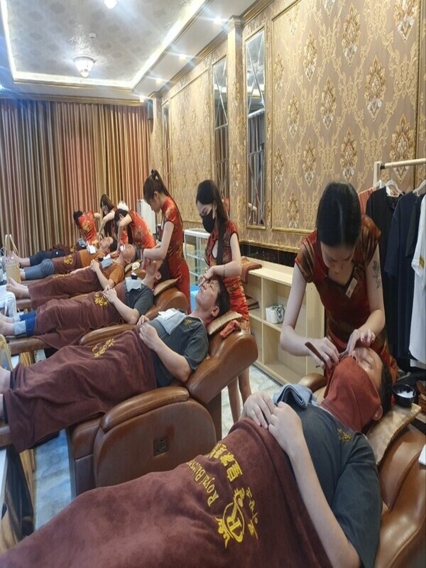 베트남 호치민 로얄이발소 이발소 vietnam hochiminh hcm royalbarbershop barbershop