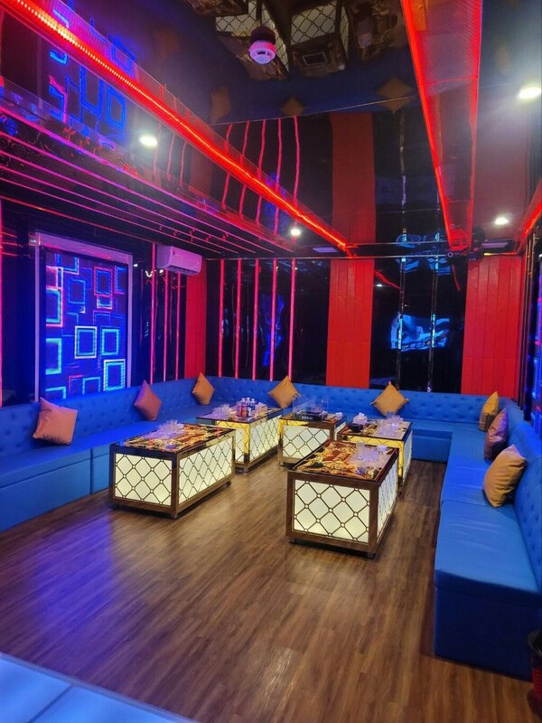 베트남 호치민 두바이 가라오케 vietnam hochiminh dubai karaoke ktv