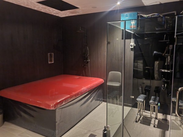 베트남 호치민 슈퍼맨마사지 마사지 불건마 퇴폐 vitetnam hochiminh hcm supermanmassage spa massage adult massage