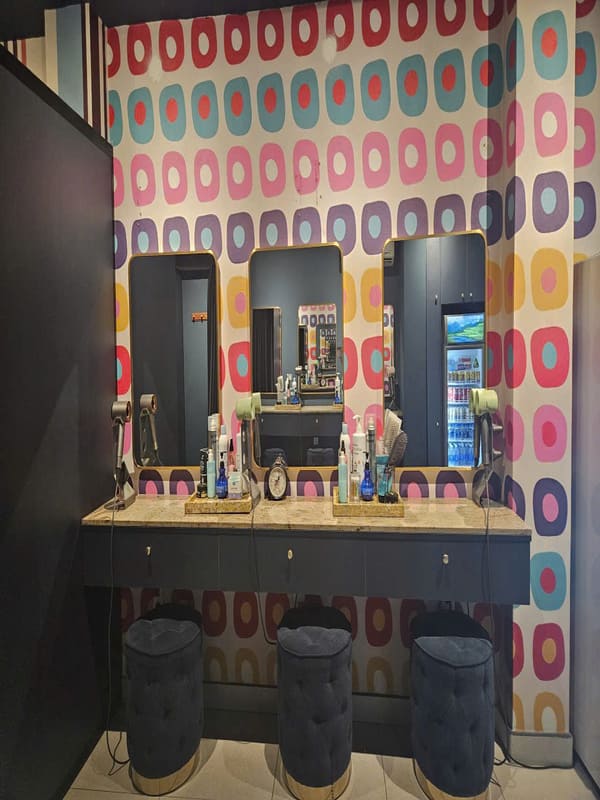 베트남 호치민 vip 이발소 내부 vietnam hochiminh hcm vip barbershop