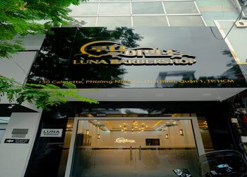 베트남 호치민 이발소 루나이발소 외관 사진