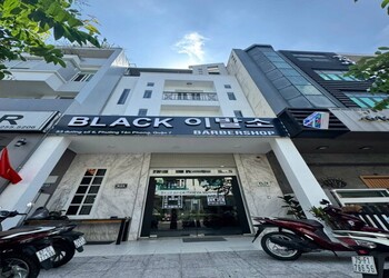 베트남 호치민 이발소 블랙이발소 외관 사진
