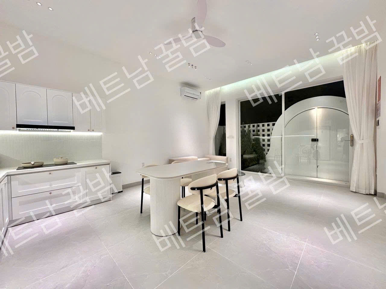 岘港泳池别墅2房照片 danang pool villa room